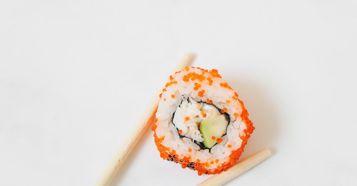Utforska smakvärlden: En guide till att njuta av sushi